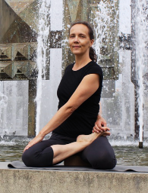 Laden Sie das Bild in den Galerie-Viewer, Yoga-Retreat im Spielweg - 15. - 17. April 2026