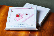 Laden Sie das Bild in den Galerie-Viewer, Kaputzenbadetuch für´s Baby