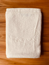 Laden Sie das Bild in den Galerie-Viewer, Duschtuch Stammhaus "Edition Spielweg Fuchs"